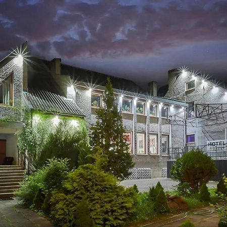 Hotel Dukat Horyniec Exterior foto